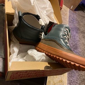 Size 8 men 100 obo